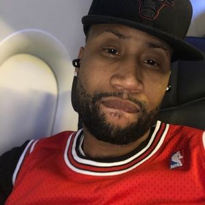 Meet your Posher, Antoine